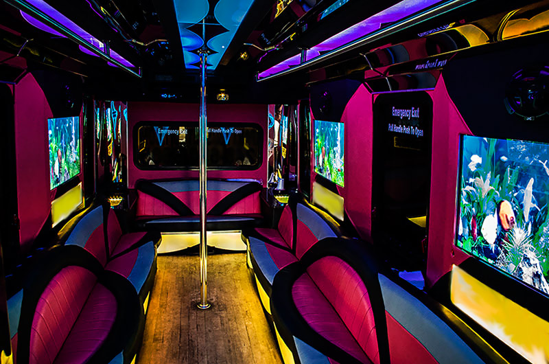 Vegas pink Hummer limo